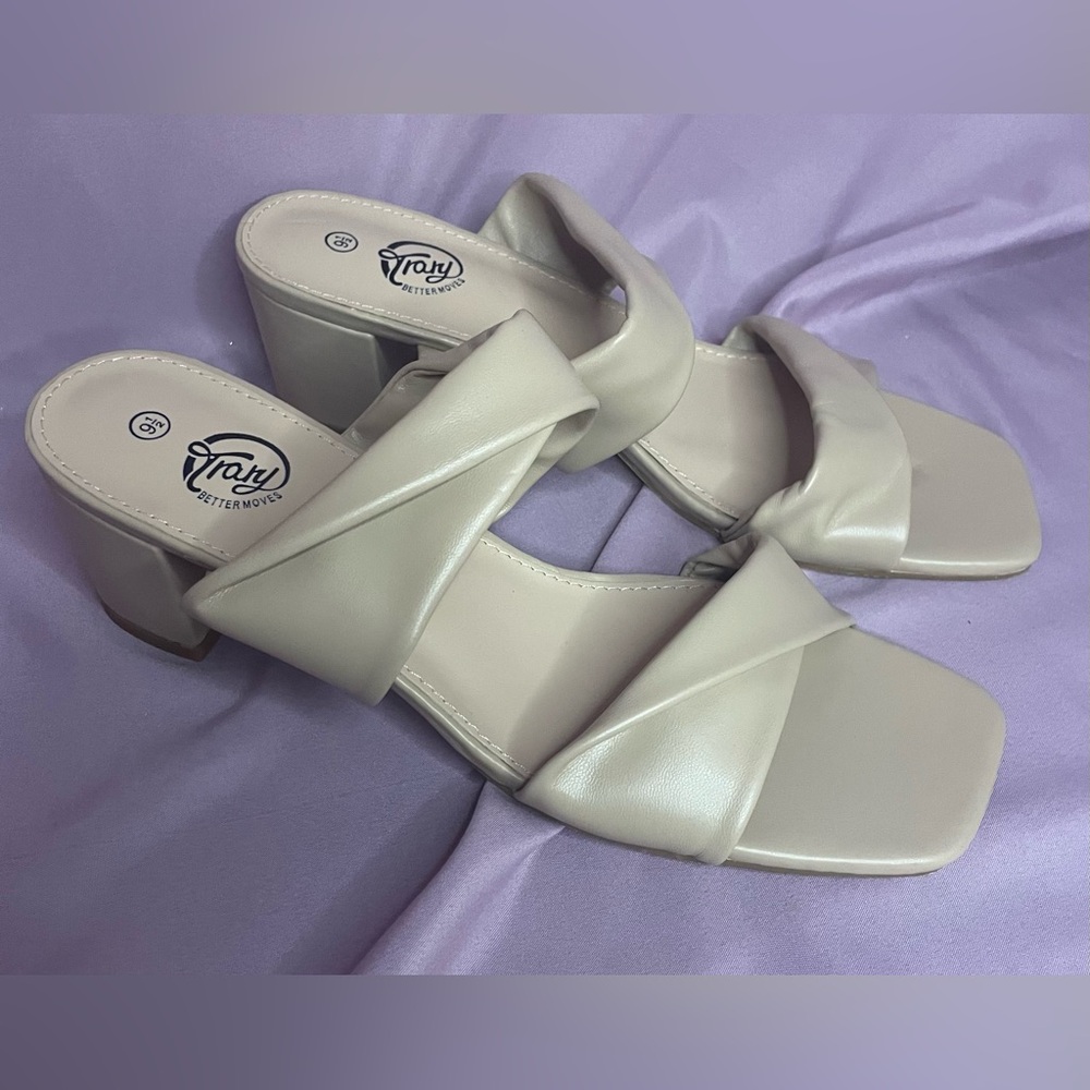 Trary Women's Sandals, Square Toe Heels 2inch Tan Sz 9.5 Satrapy Block Heel